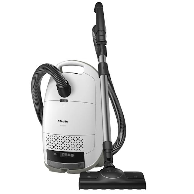 https://www.plaisio.gr/product/mikres-oikiakes-siskeves/kathariotita/ilektrikes-skoupes/miele-skoupa-me-sakoula-guard-m1-performance_4869532