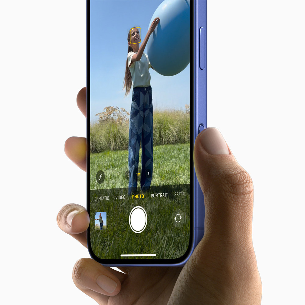 Next-generation Photographic Styles help users personalize their images, and spatial photo and video capture allows users to relive life’s precious memories with remarkable depth on Apple Vision Pro. 