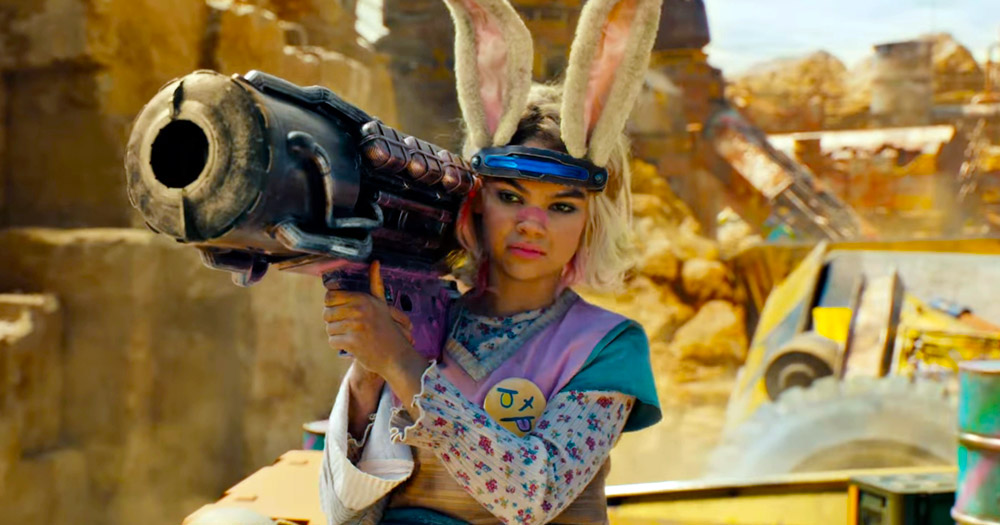 Ariana Greenblatt, who plays the role of Tiny Tina in the upcoming Borderlands movie, has given fans a glimpse at what they can expect from the film adaptation of the beloved character. Inspired by the long-running video game series, the Borderlands movie has been in development for nearly a decade, having first been announced by Lionsgate in 2015.