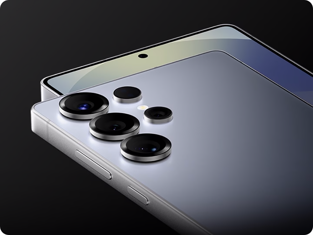 Capture incredible content, even from far away, with impressive high-resolution cameras.