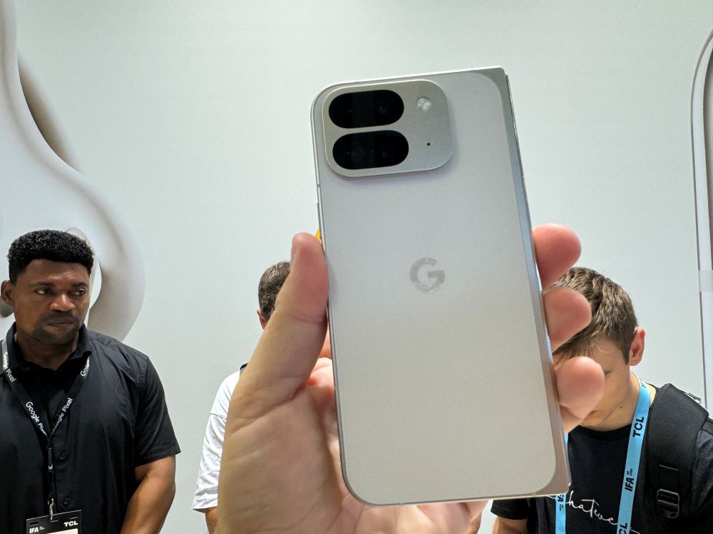 Pixel 9 Pro's elevated new design has a silky matte glass back, beautiful dual finish camera bar, and polished finish metal frame that feels as good as it looks.