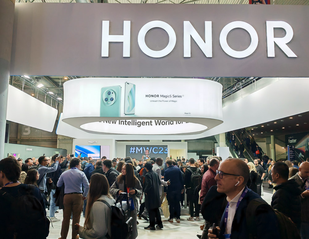 HONOR Booth at MWC 2023, Barcelona