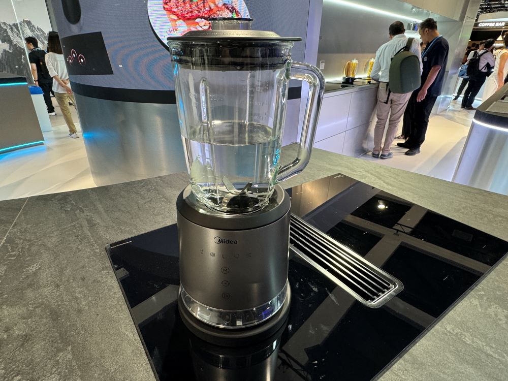 Ki can deliver power wirelessly through a kitchen countertop to operate cordless blenders, kettles, rice cookers, and other kitchen gadgets. 