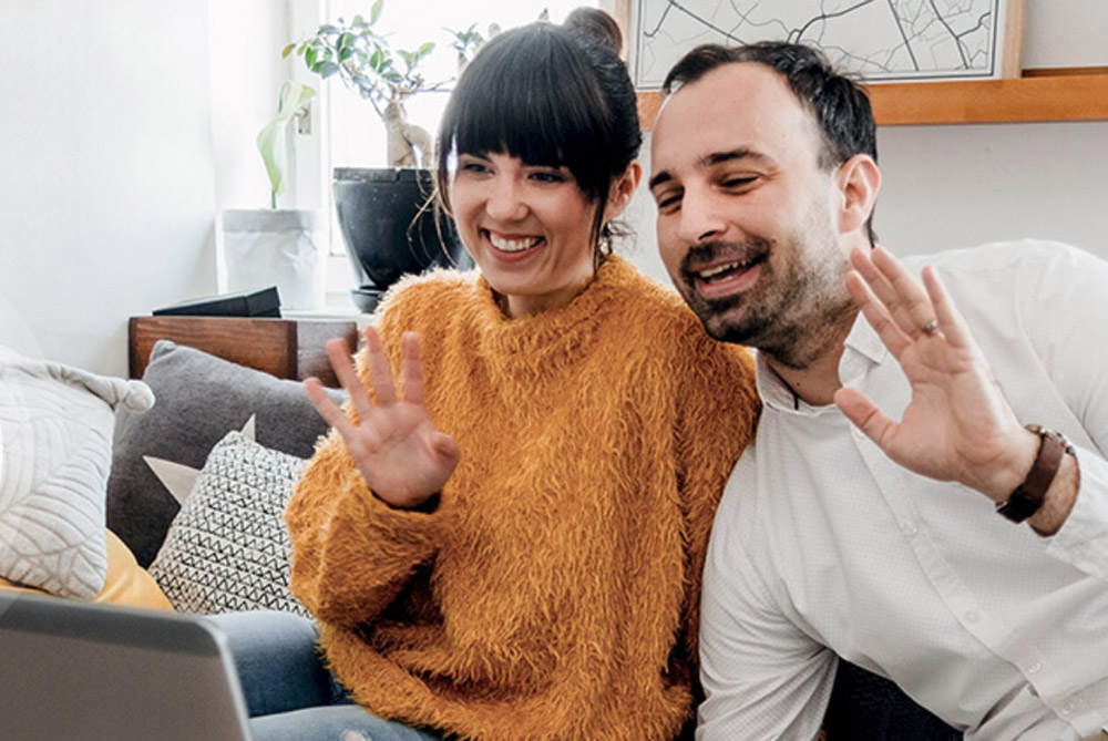 Εnjoy stable and efficient connections to every device thanks to the two external detachable LTE antennas