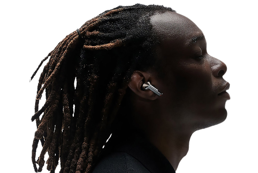 Designed for true audio lovers. A comfortable, new shape and improved hardware deliver the high-resolution audio experience your ears have been craving.