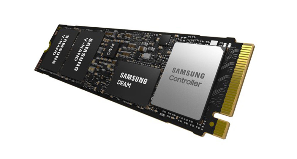 This powerful performance enables faster data transfer even with data-intensive AI applications, allowing a 14GB large language model (LLM) to be transferred from the SSD to DRAM in less than a second.