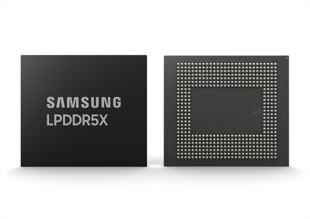 Samsung is able to deliver ultra-slim LPDDR5X DRAM packages that can create additional space within mobile devices, facilitating better airflow.