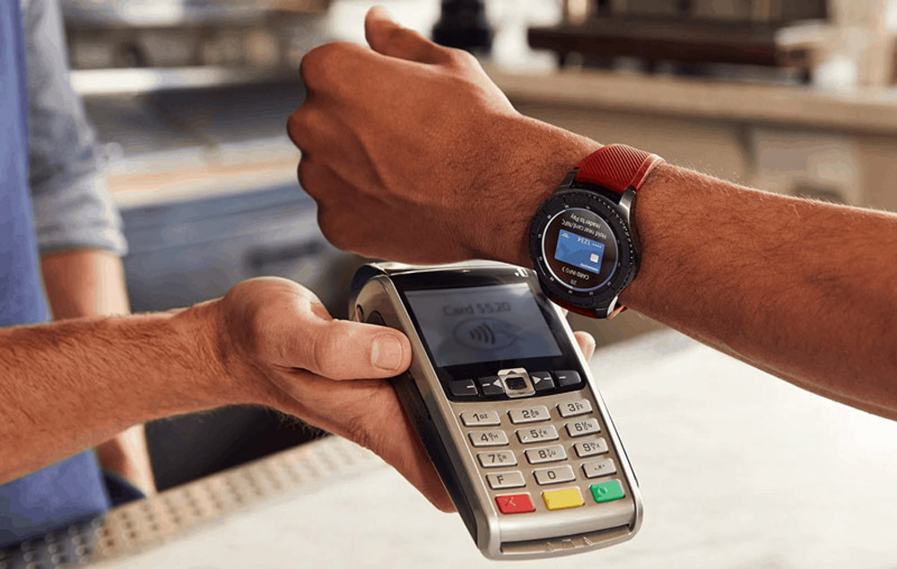 Apart from customization, connectivity, and tracking of physical activities, smartwatches also help us with keeping our scheduled tasks organized.