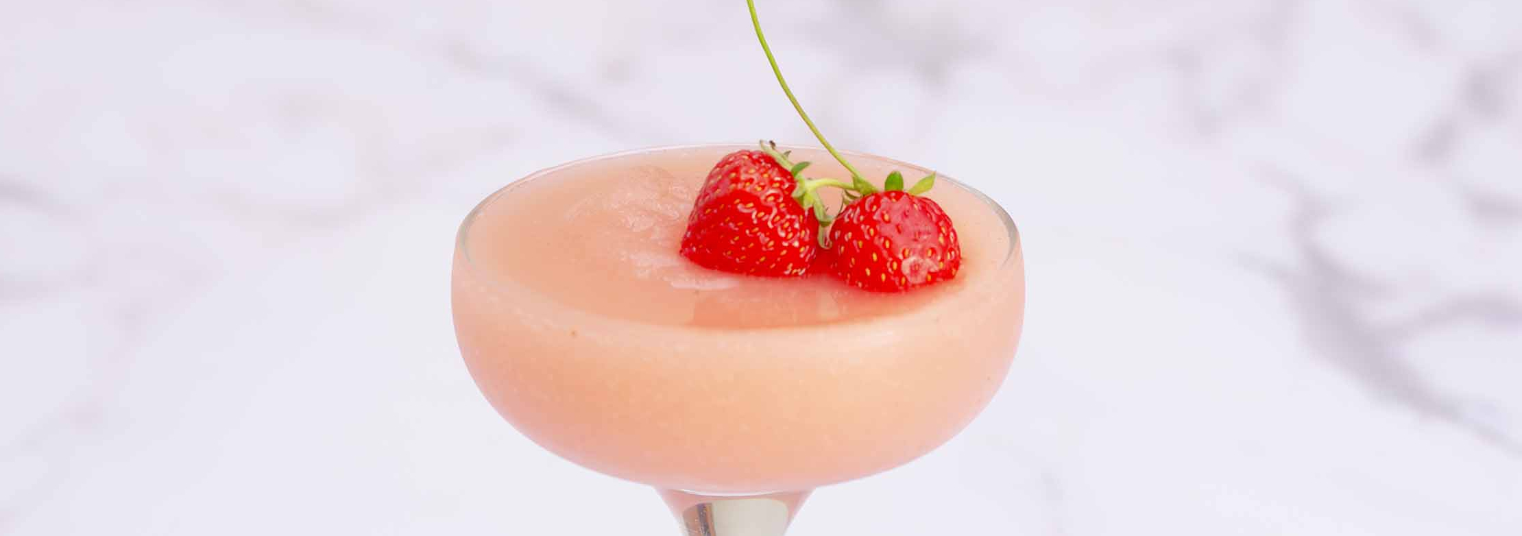 frozen-strawberry-prosecco