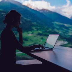 Silhouette,View,Of,Woman,Digital,Nomad,Working,With,Business,Project