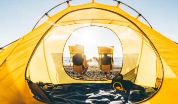 Camping σκηνή στην παραλία