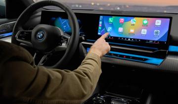 Apple CarPlay iOS 27.2