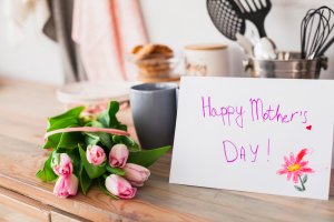 Ημέρα της Μητέρας: Μάνα είναι μόνο μία!